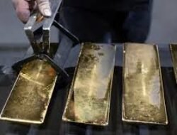 Harga Emas Hari Ini Menguat Usai Aksi Beli Murah Investor