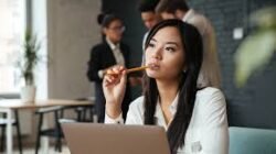 Rahasia Tetap Fokus Saat Bekerja Dari Rumah Meskipun Banyak Sekali Gangguan Tak Terduga